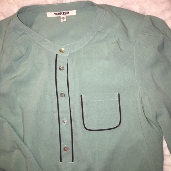 CLOSING SALE Mint Green Blouse with Grey Detail - Picture 1 of 6